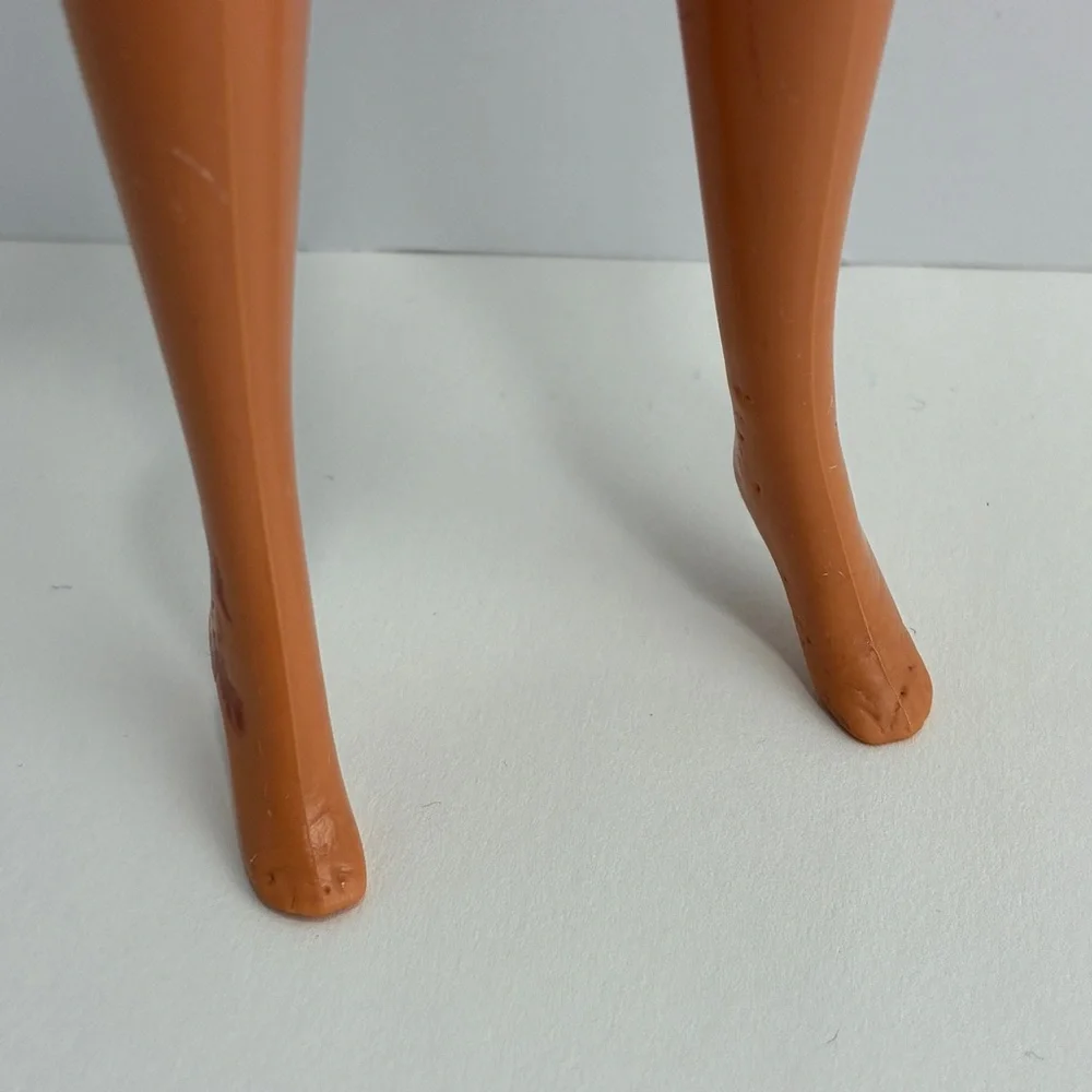 Vintage Barbie Wonder Woman Doll 2003 - Generation Girl Lara Face - Flaws